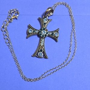 Elegant Silver Cross Pendant Necklace